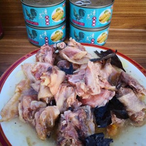 大连庄河特产大骨鸡鸡肉罐头清蒸、红烧